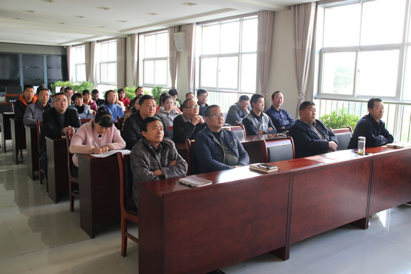 隴運集團公司組織全司干部職工